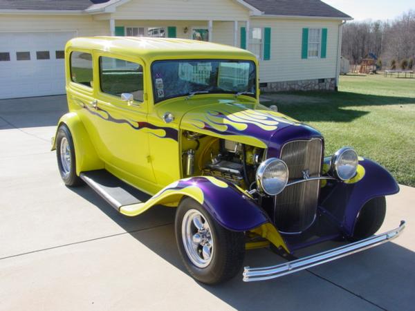 SMILE, LITTLE DEUCE!