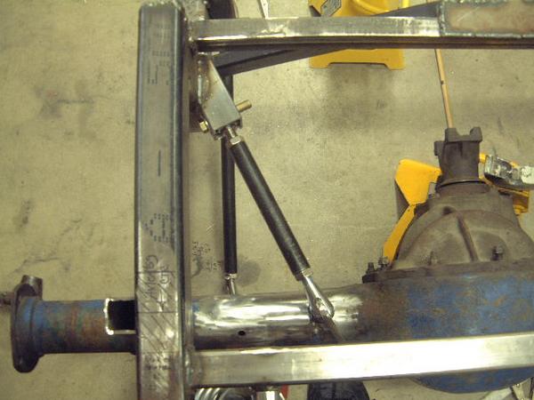 left_rear_upper_link_positioning_before_welding