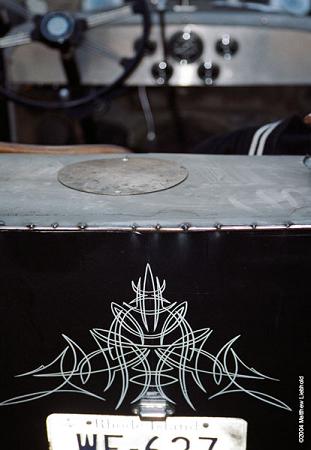 10055t_bucket_stripe