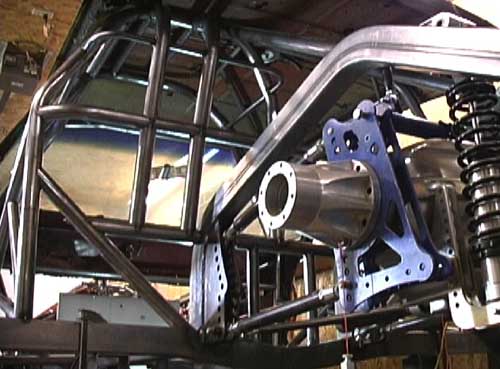 1683cage_from_back_low