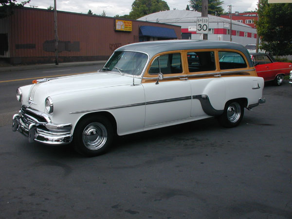 1954_pontiac_tin_woody_wagon