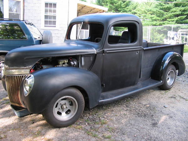 40 pickup with hood cutout