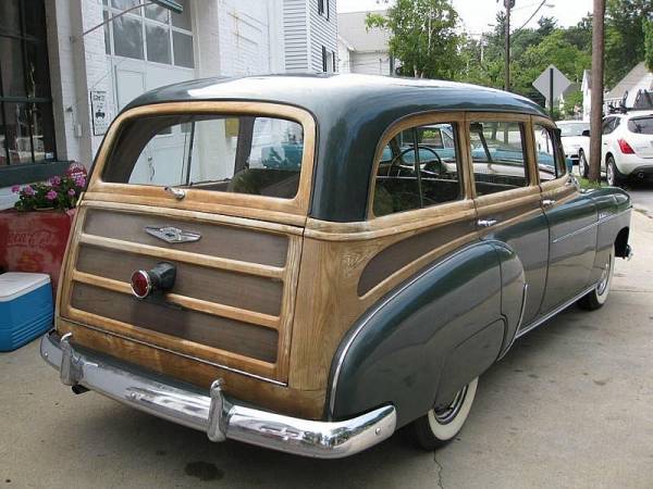 1949_Chevrolet_Styleline_DeLuxe_Woody_Station_Wagon_4_passenger_side_rear