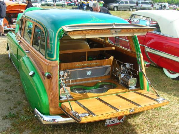 1951_chevy_woody_6_rear