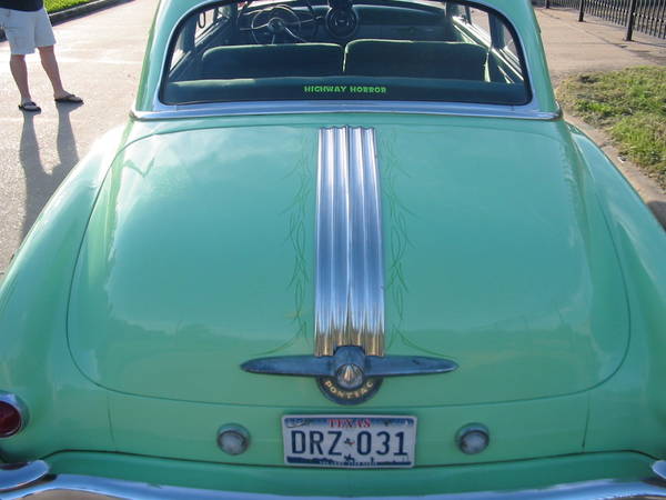 1952_pontiac_cheiftan_003