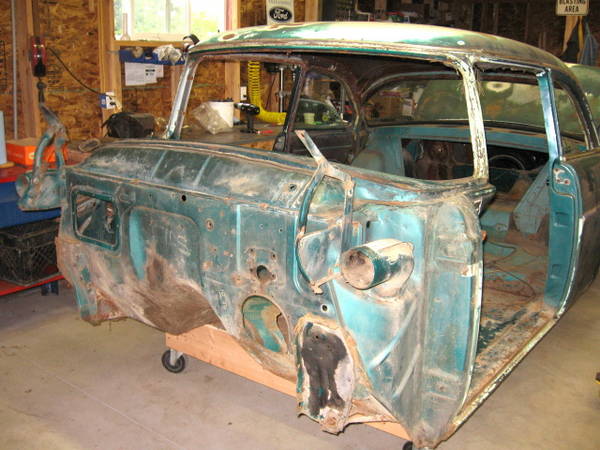 55 Ford Hotrod begins to take shape