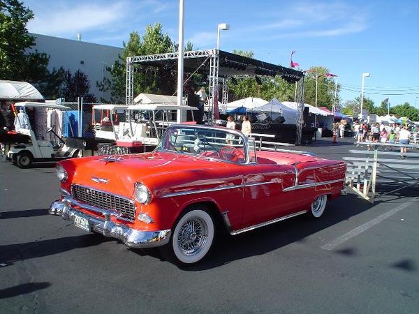 hot_august_nights_2004_002