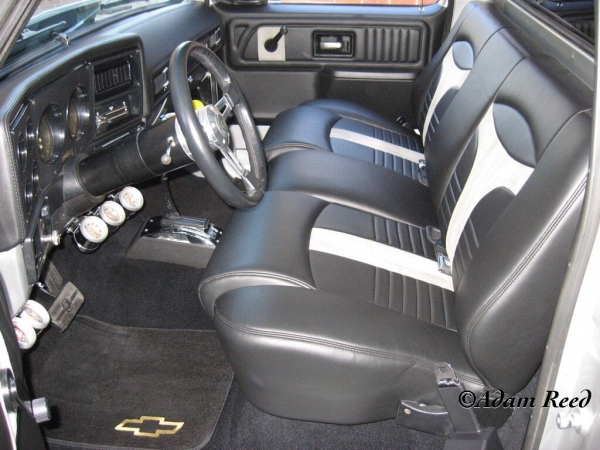CUSTOM_C10_INTERIOR