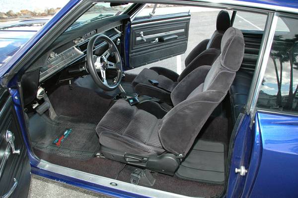 DSC_8305_-_Dashboard_Driver_Side