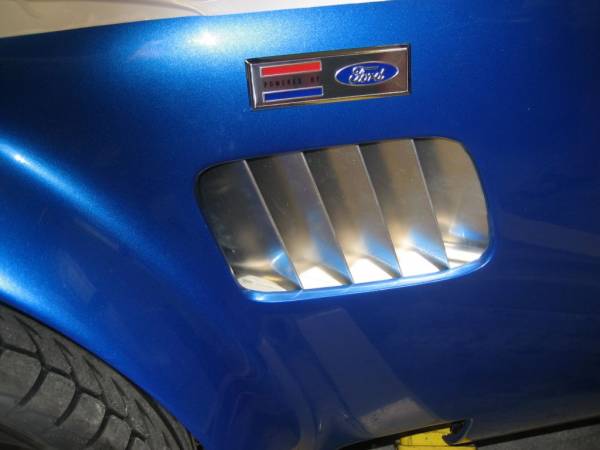 Side Vent Powered by Ford