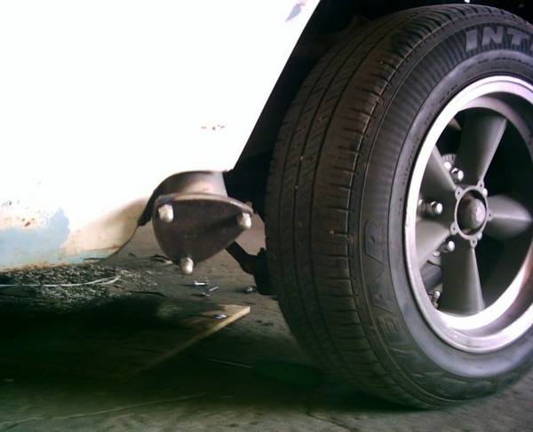 Right front fenderwell exit