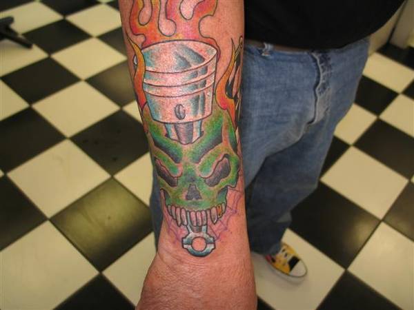 skull_straight_on_Small_