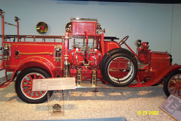 6510-23-20021926fordtttripumpercarmuseum2_040